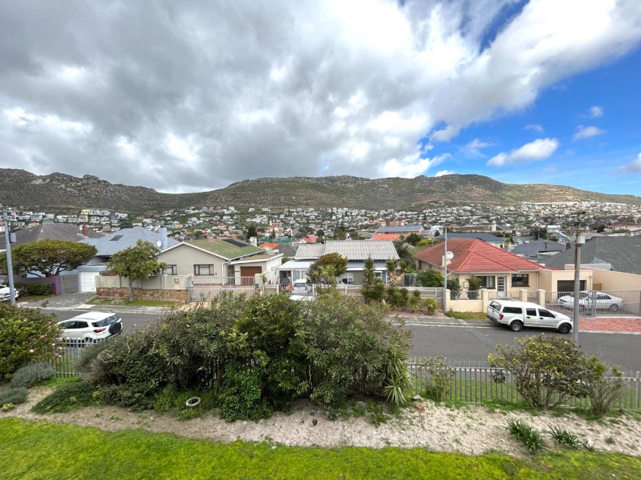 2 Bedroom Property for Sale in Fish Hoek Western Cape